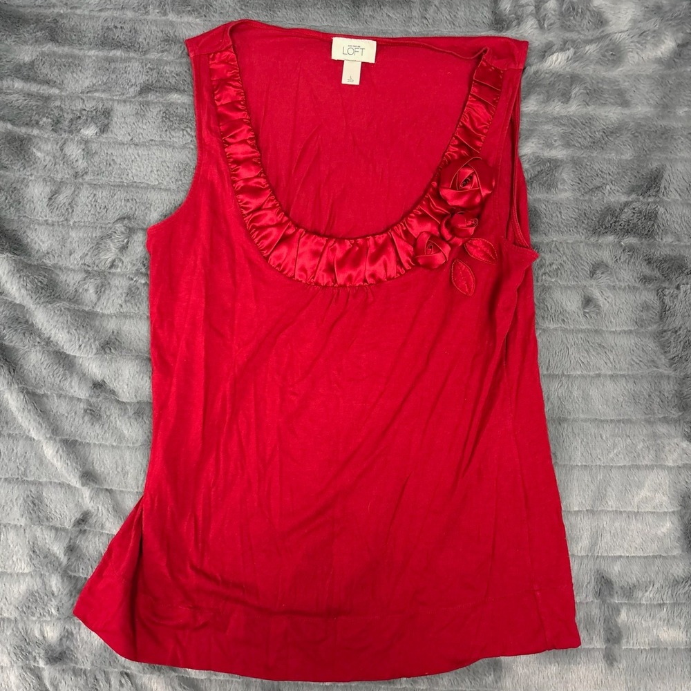 Ann Taylor LOFT Red Sleeveless Rosette Satin Trim Scoop Neck Top Large